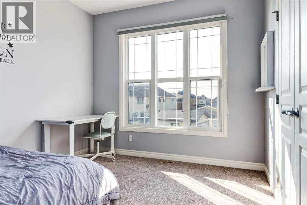 14 Marquis Heights SE