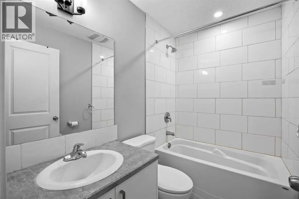 38 Seton Manor SE