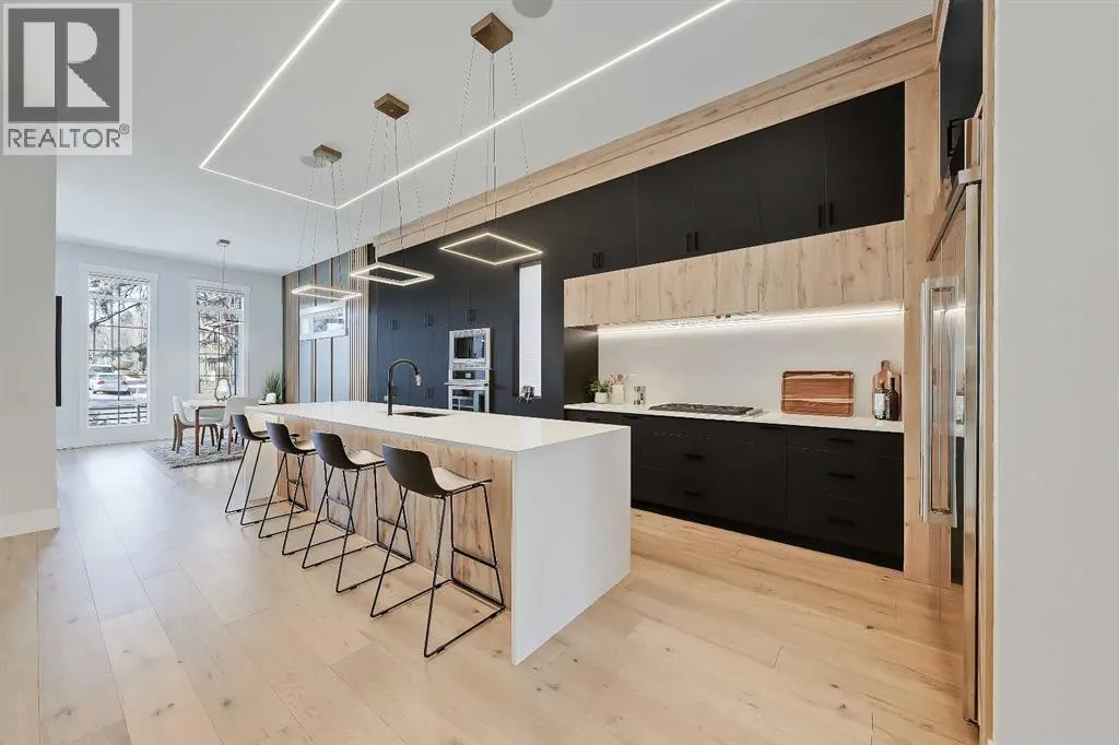 1902 13 Street SW