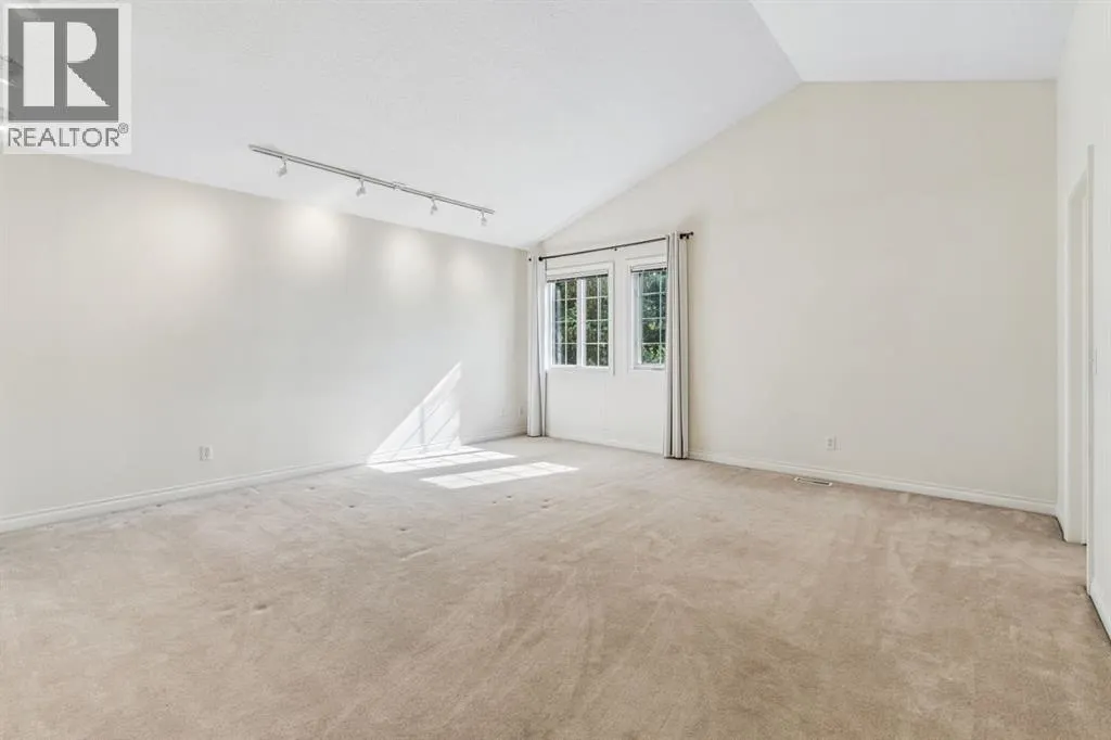 16 Varsity Estates Gardens NW