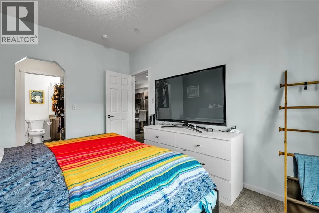 3305, 215 Legacy Boulevard SE