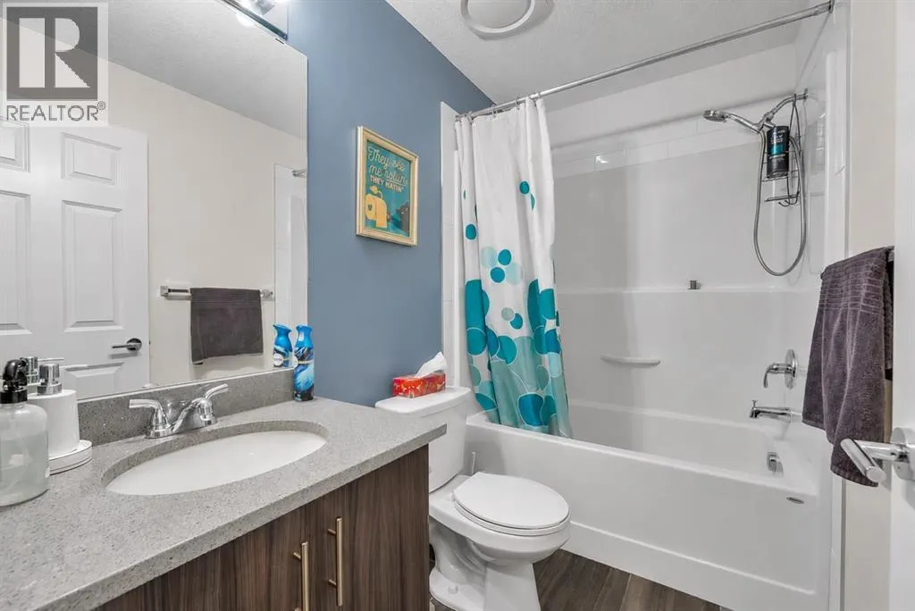3305, 215 Legacy Boulevard SE