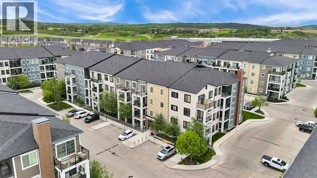 3305, 215 Legacy Boulevard SE