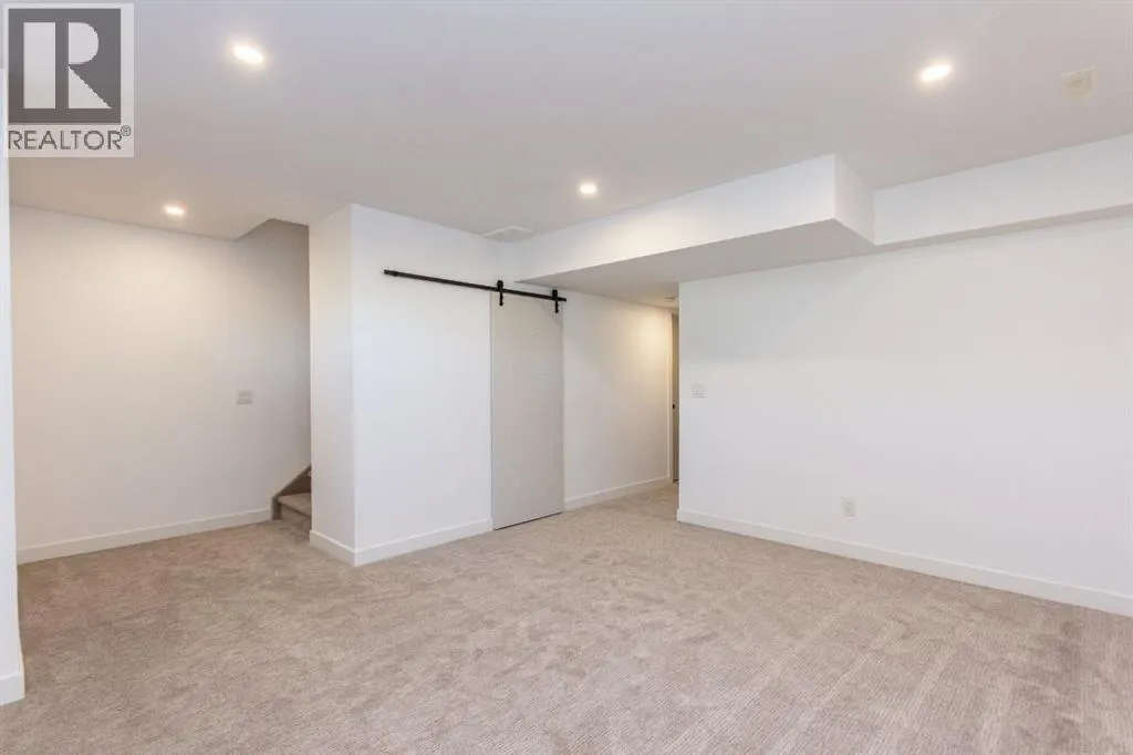 65 Evergreen Way