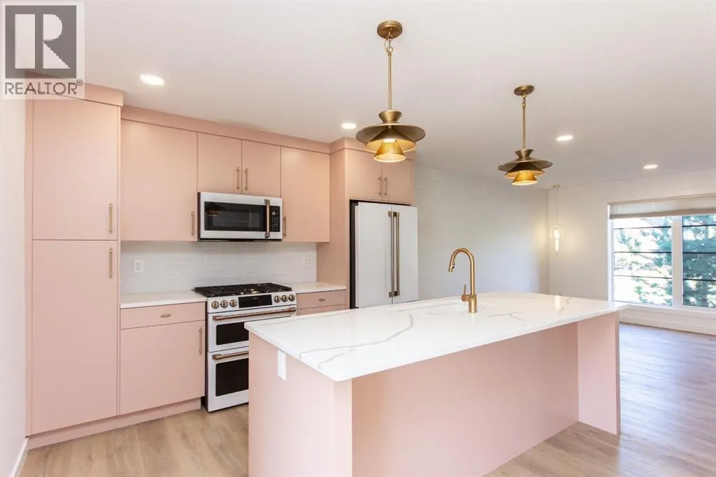 65 Evergreen Way