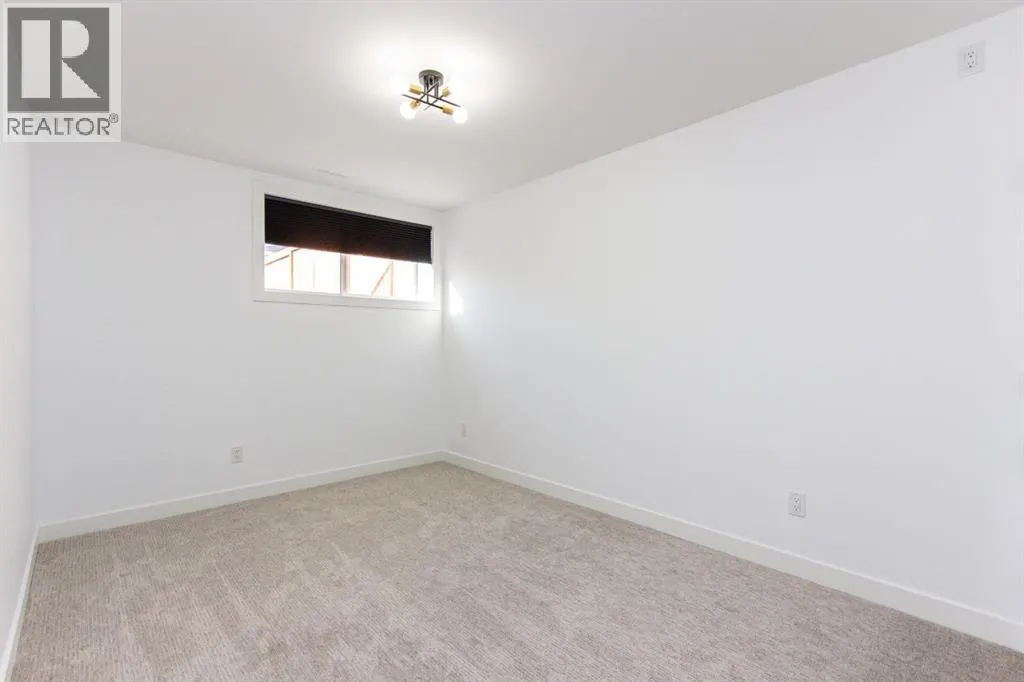 65 Evergreen Way