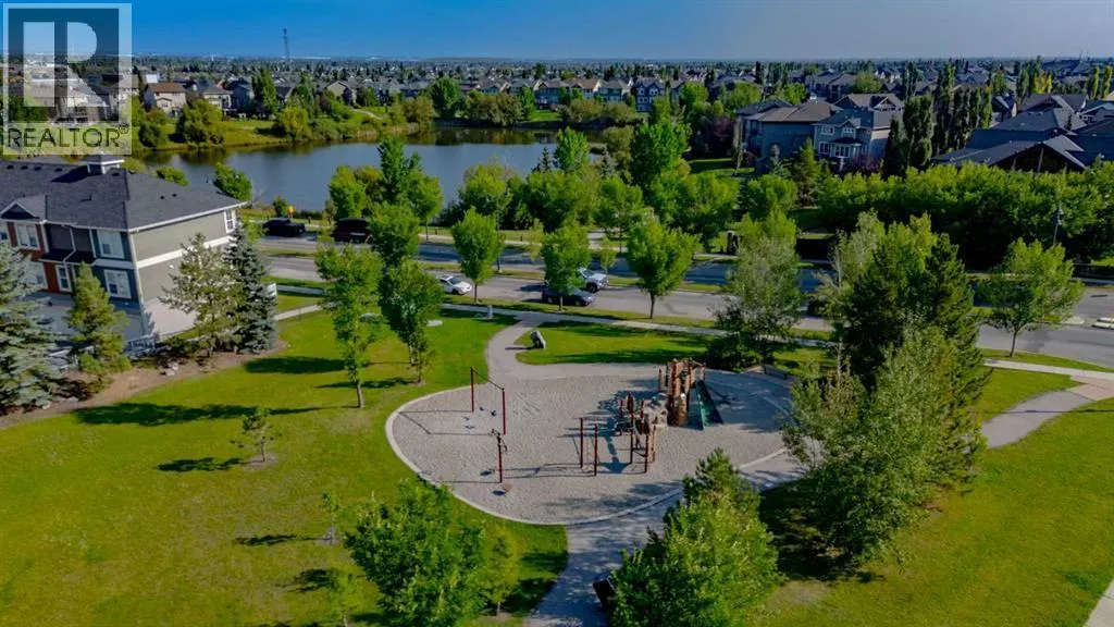 26 Auburn Bay Common SE