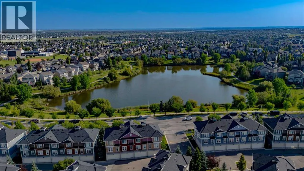 26 Auburn Bay Common SE