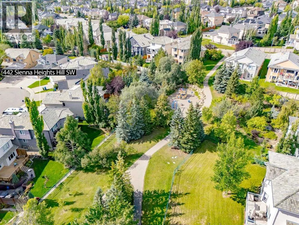 442 Sienna Heights Hill SW
