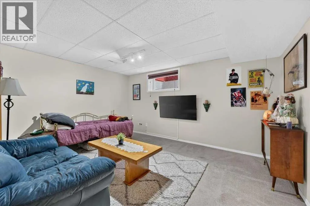 1012 Cranston Drive SE