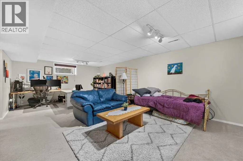 1012 Cranston Drive SE
