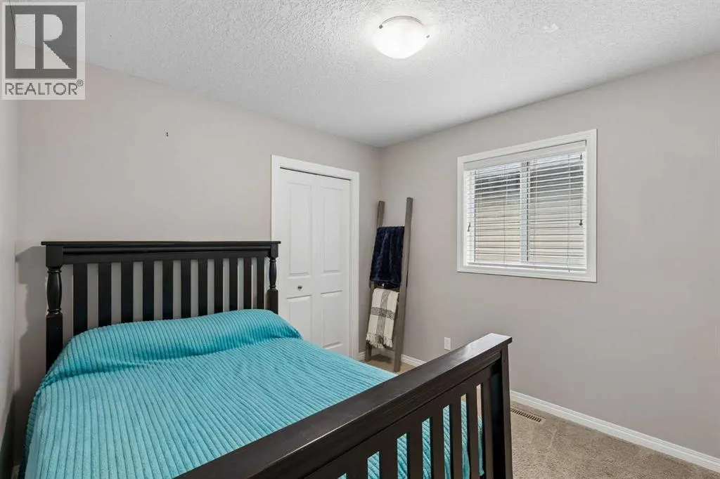 33 Legacy Gate SE