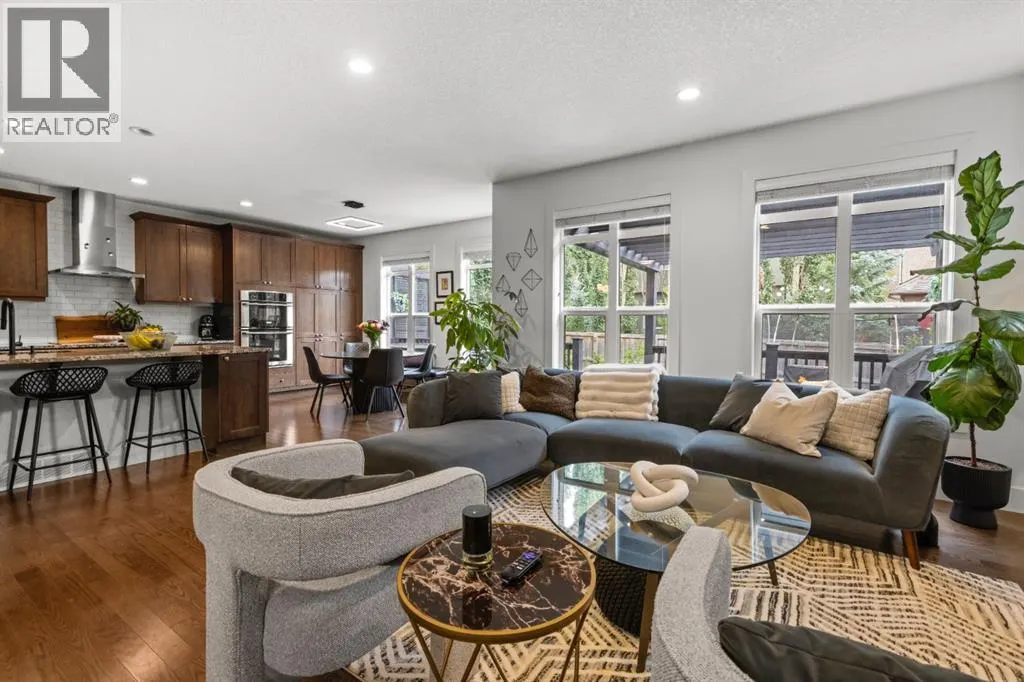 55 Aspenshire Drive SW