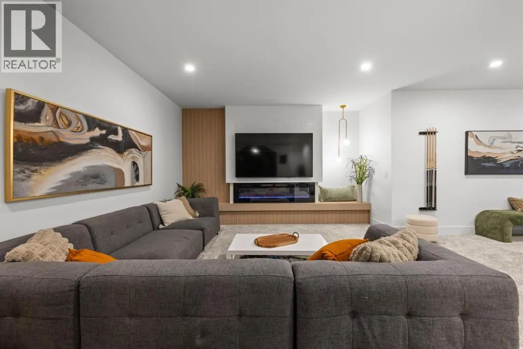 55 Aspenshire Drive SW
