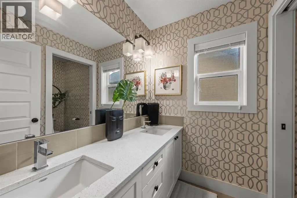 55 Aspenshire Drive SW