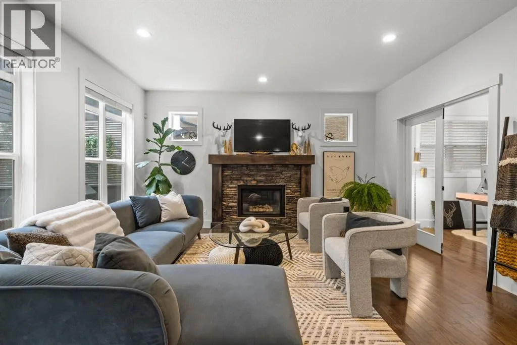 55 Aspenshire Drive SW