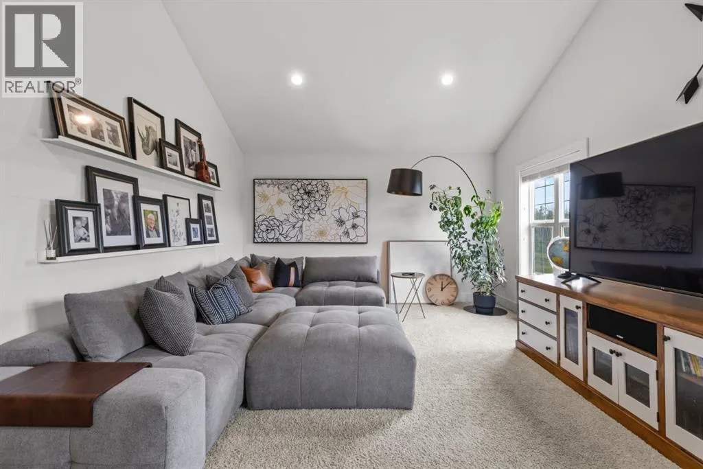 55 Aspenshire Drive SW