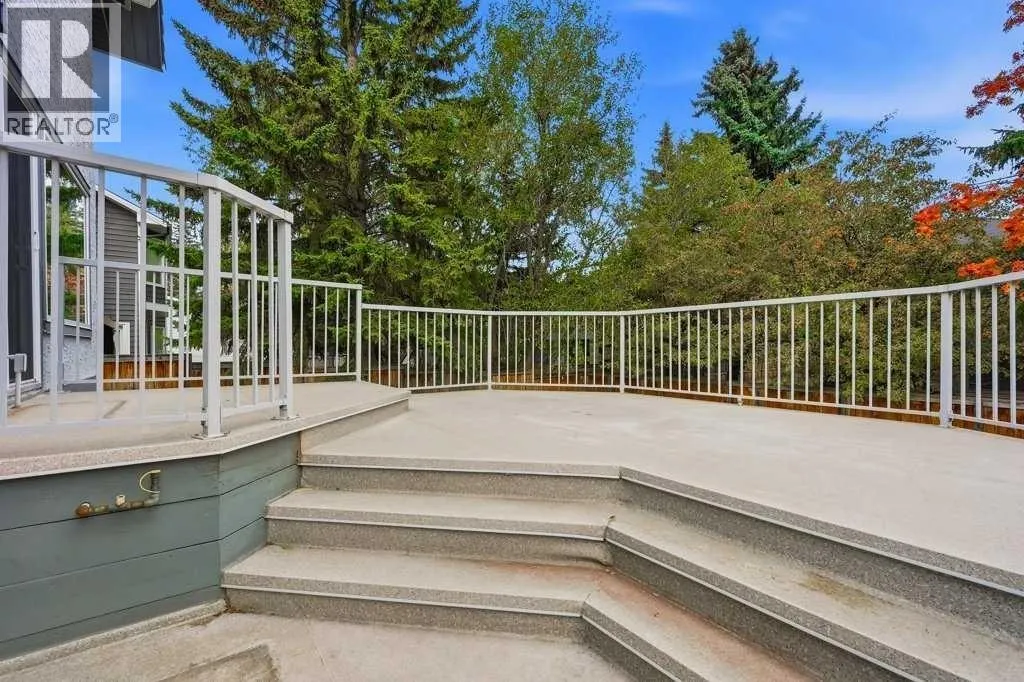 1216 Varsity Estates Drive NW