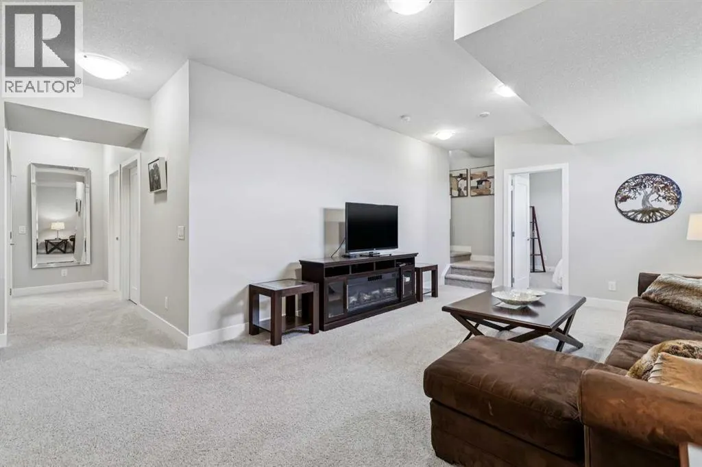 232, 20 Silverado Crest Park SW