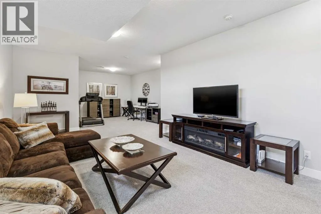 232, 20 Silverado Crest Park SW