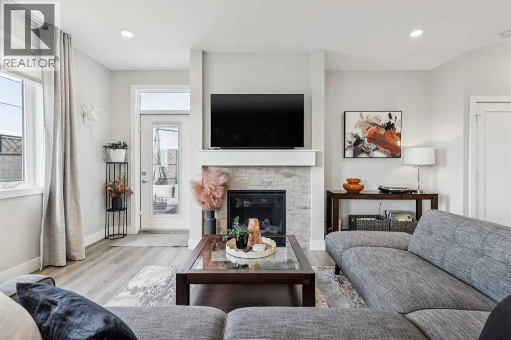 232, 20 Silverado Crest Park SW