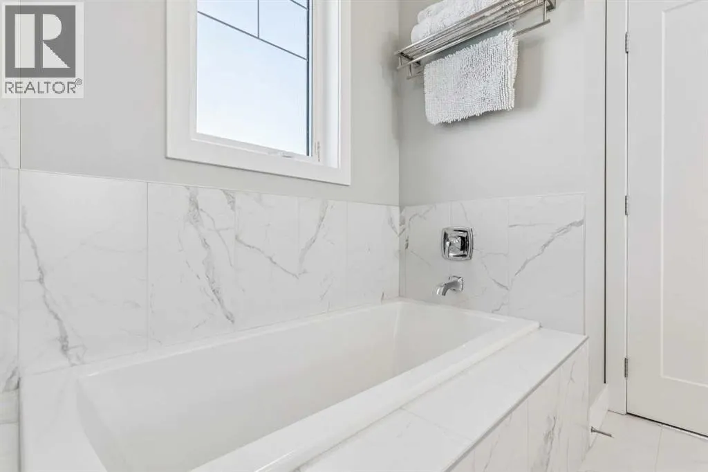 232, 20 Silverado Crest Park SW