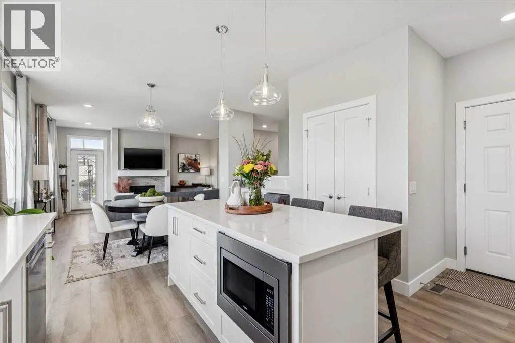 232, 20 Silverado Crest Park SW