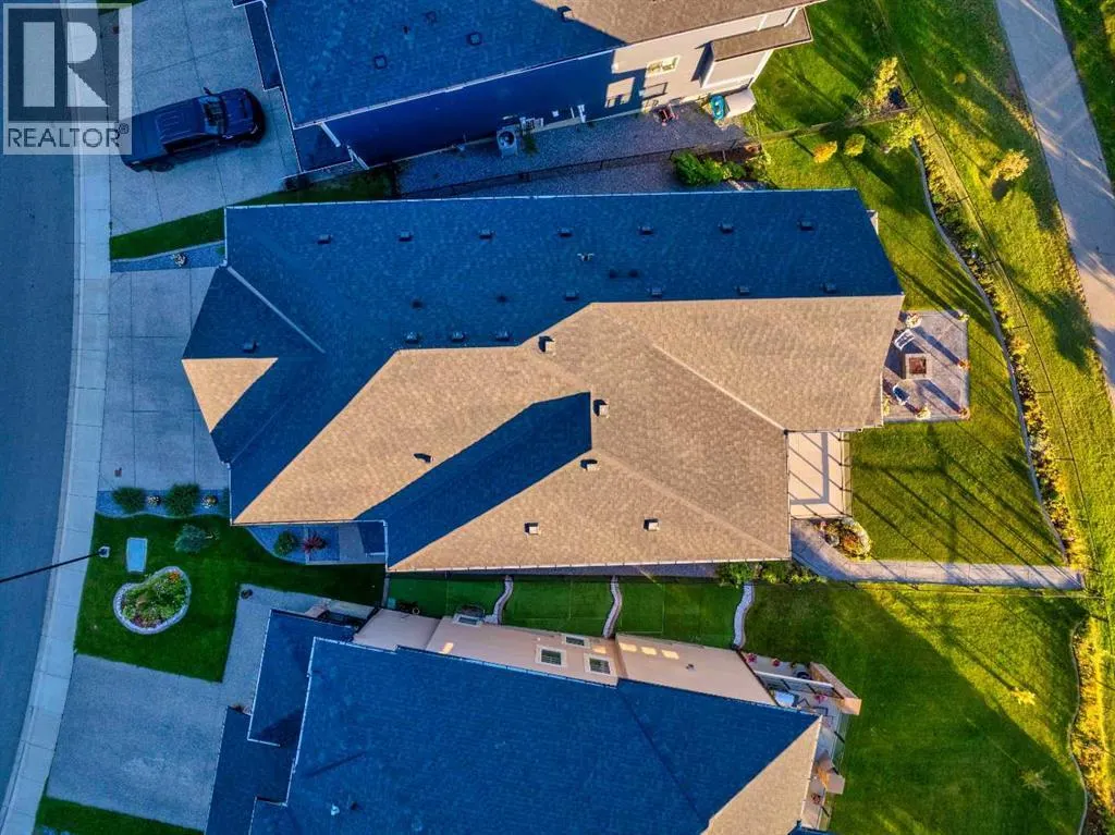 160 Kinniburgh Loop
