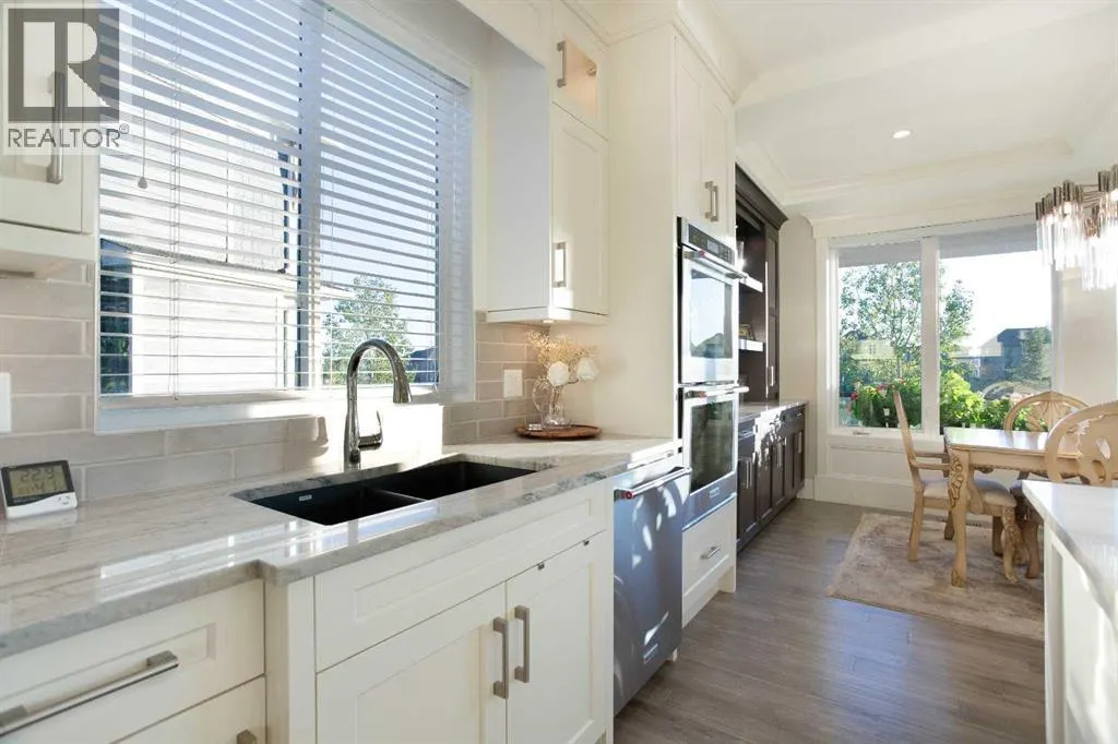 160 Kinniburgh Loop