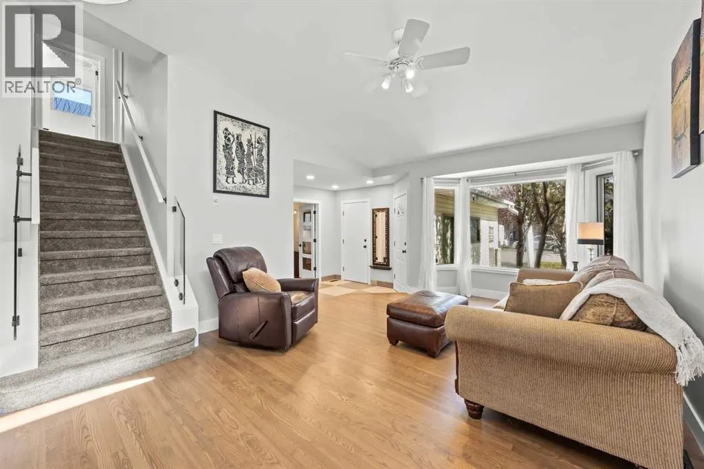260 Riverside Mews SE