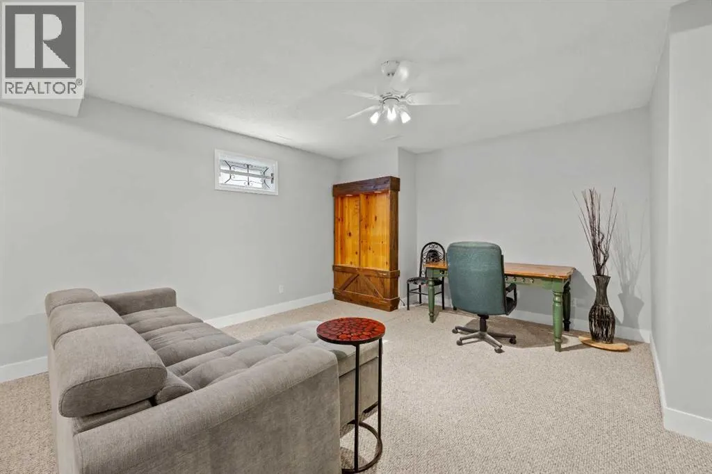 260 Riverside Mews SE