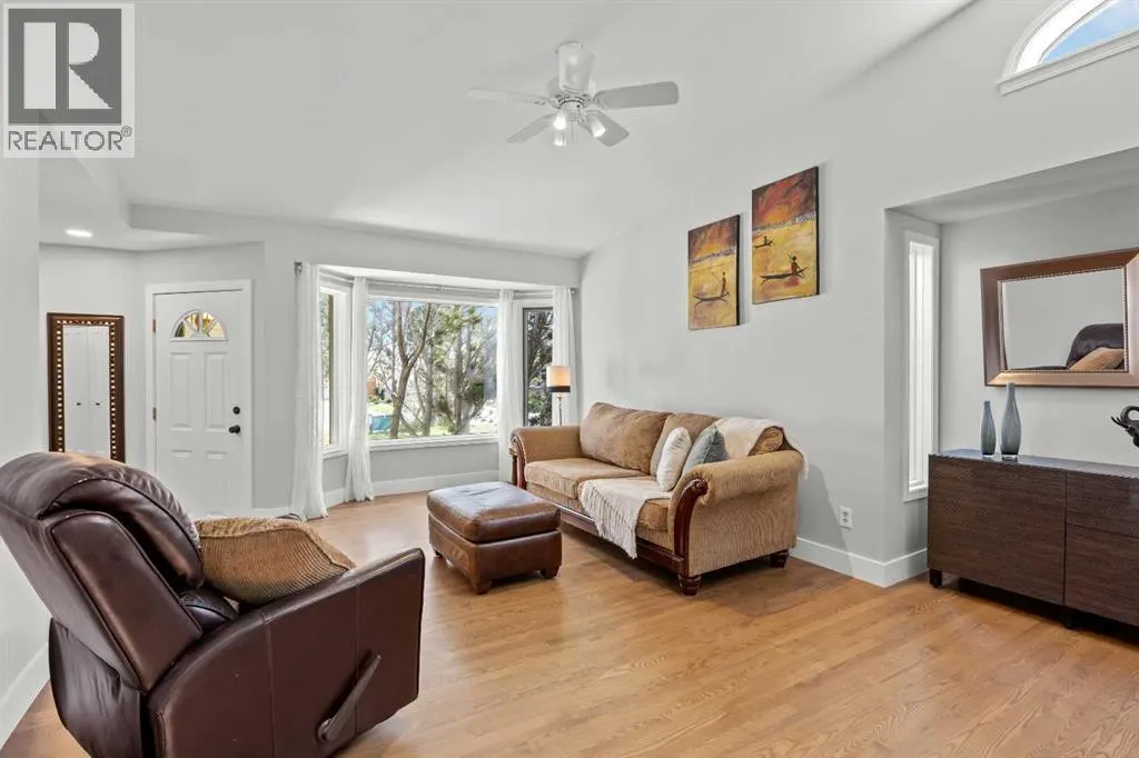 260 Riverside Mews SE