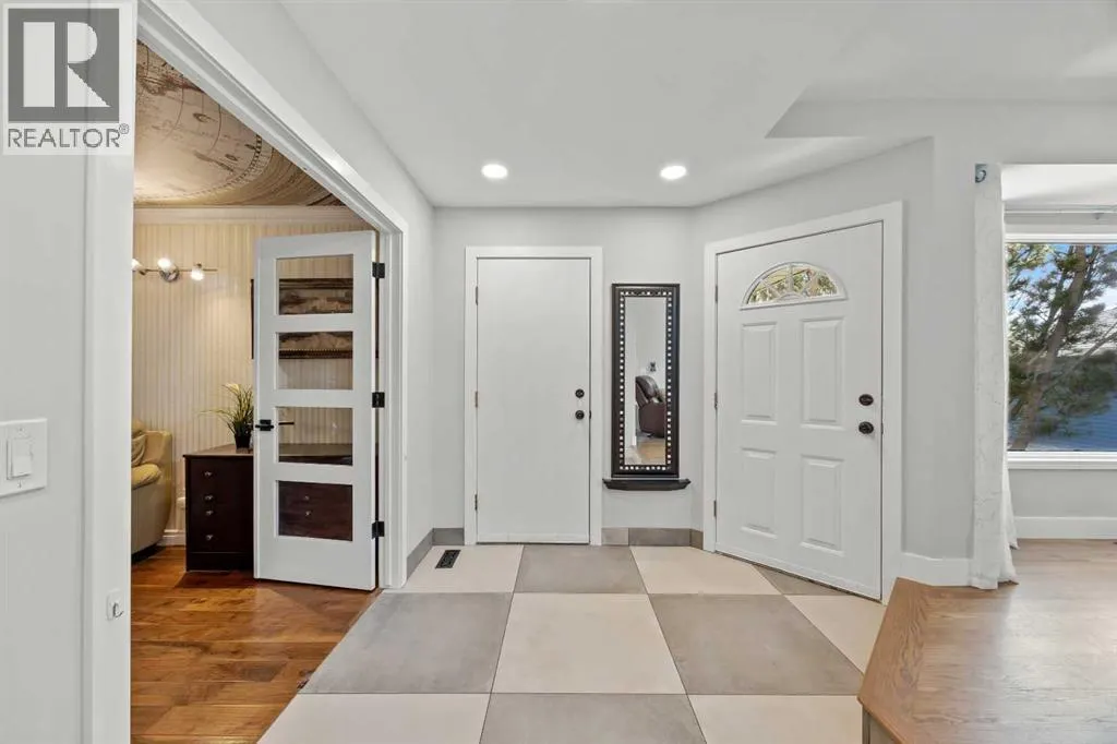 260 Riverside Mews SE