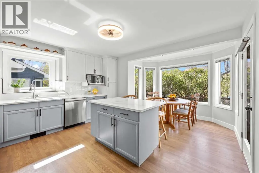 260 Riverside Mews SE