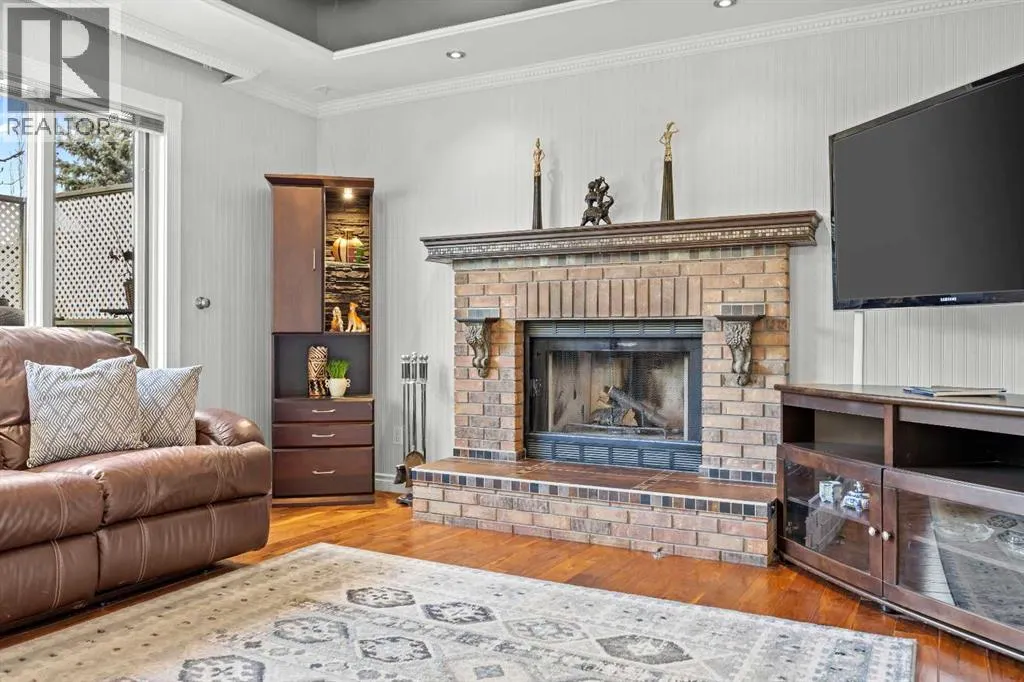 260 Riverside Mews SE