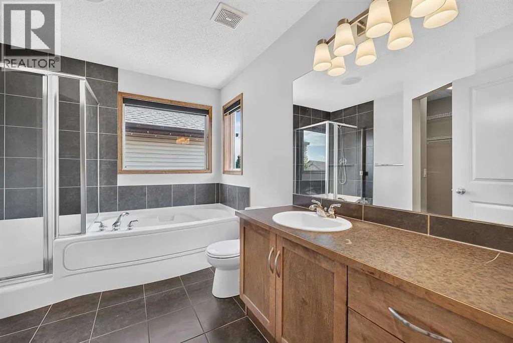 249 Elgin Manor SE