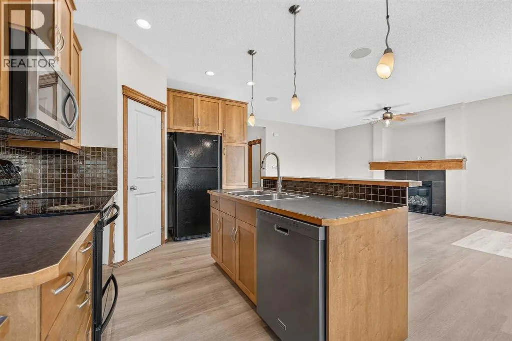 249 Elgin Manor SE