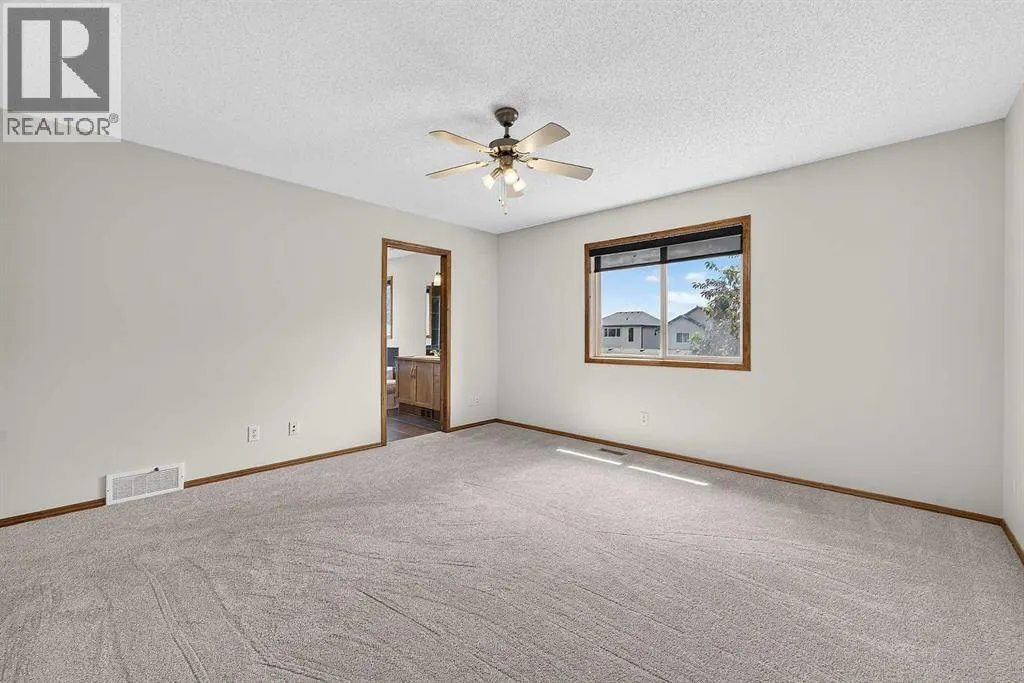 249 Elgin Manor SE
