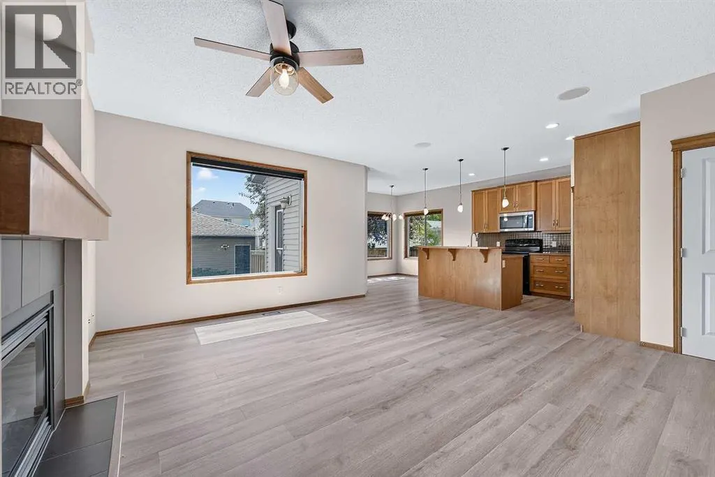 249 Elgin Manor SE