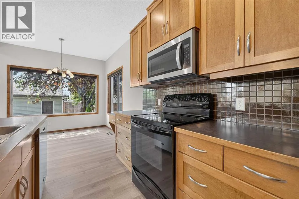 249 Elgin Manor SE