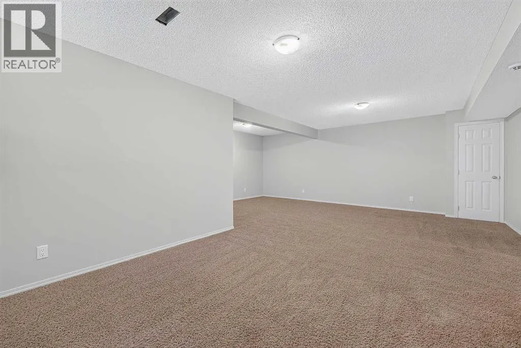249 Elgin Manor SE