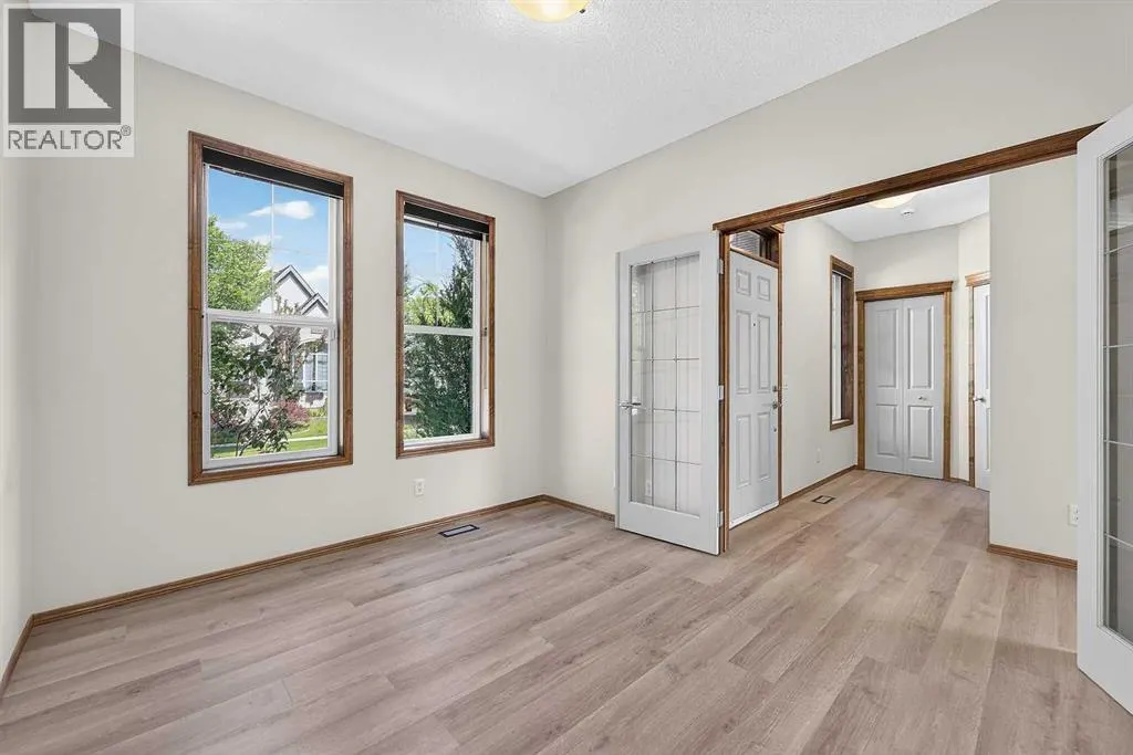 249 Elgin Manor SE