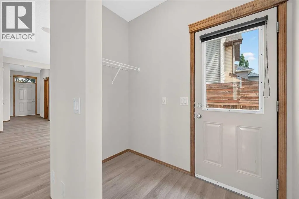 249 Elgin Manor SE