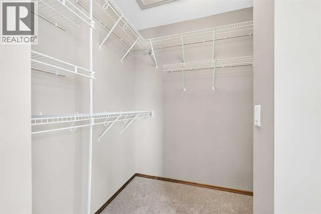 249 Elgin Manor SE