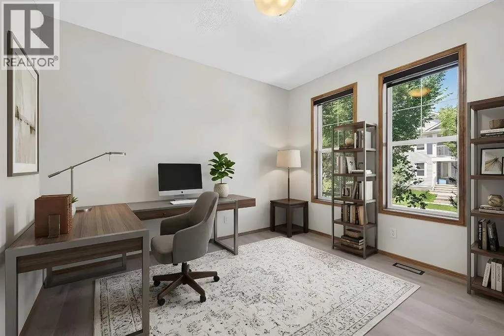 249 Elgin Manor SE