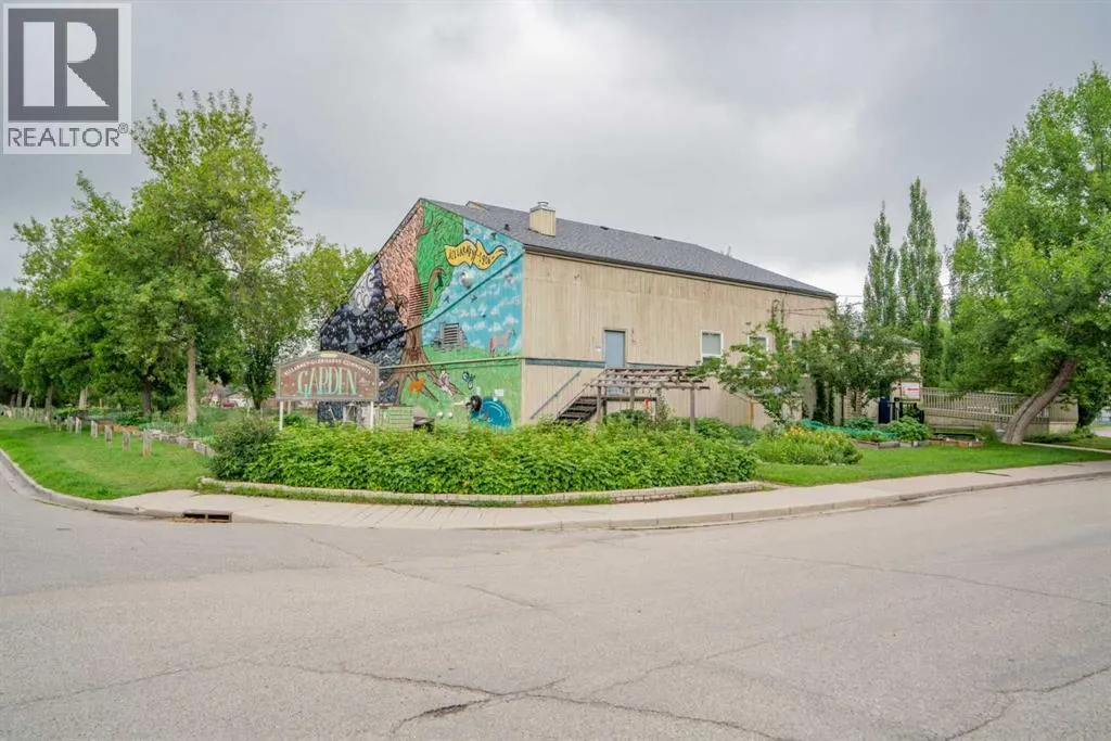 302, 1921 25 Street SW