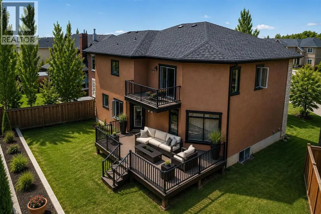 16 Rockcliff Point NW