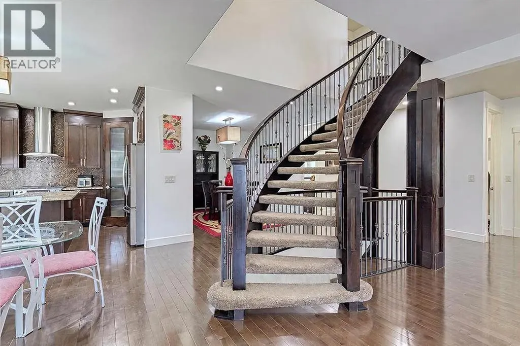 16 Rockcliff Point NW