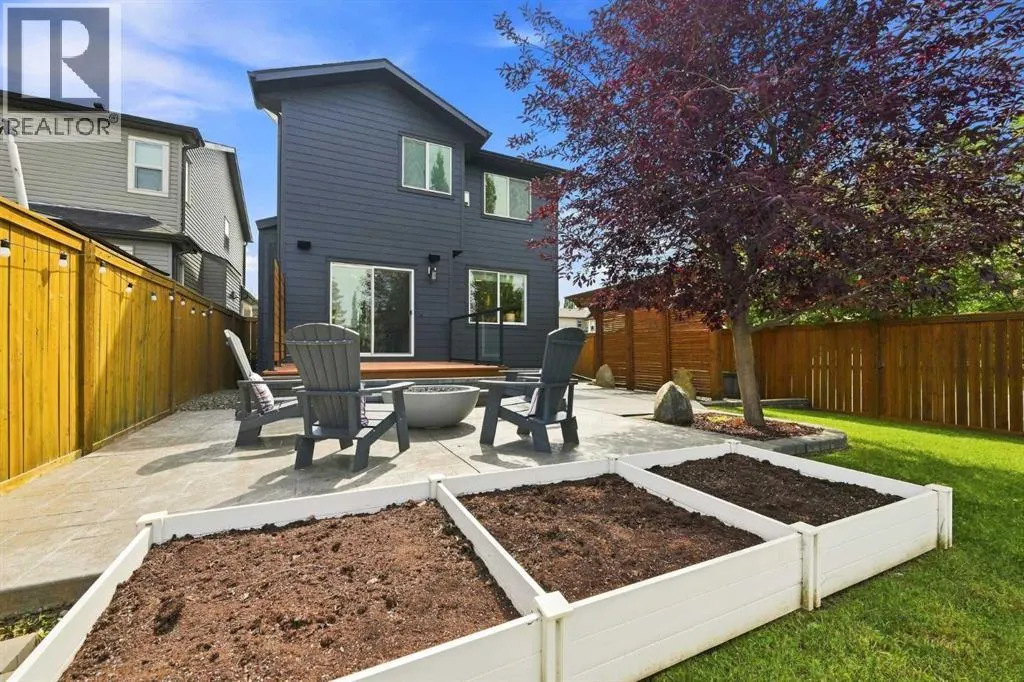 4 Silverado Saddle Court SW