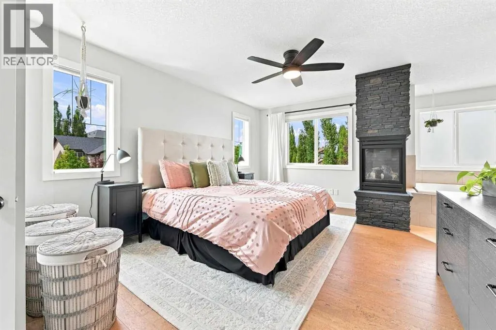 4 Silverado Saddle Court SW